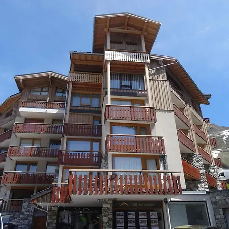 Apartment Joli 2 Pieces Avec Terrasse, Pres Des Pistes, Commerces Et Ecole De Ski, Pour 4 Personnes A - Fr-1-411-666 *
