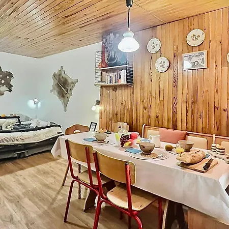 Joli 2 Pieces Avec Terrasse, Pres Des Pistes, Commerces Et Ecole De Ski, Pour 4 Personnes A - Fr-1-411-666 Apartment